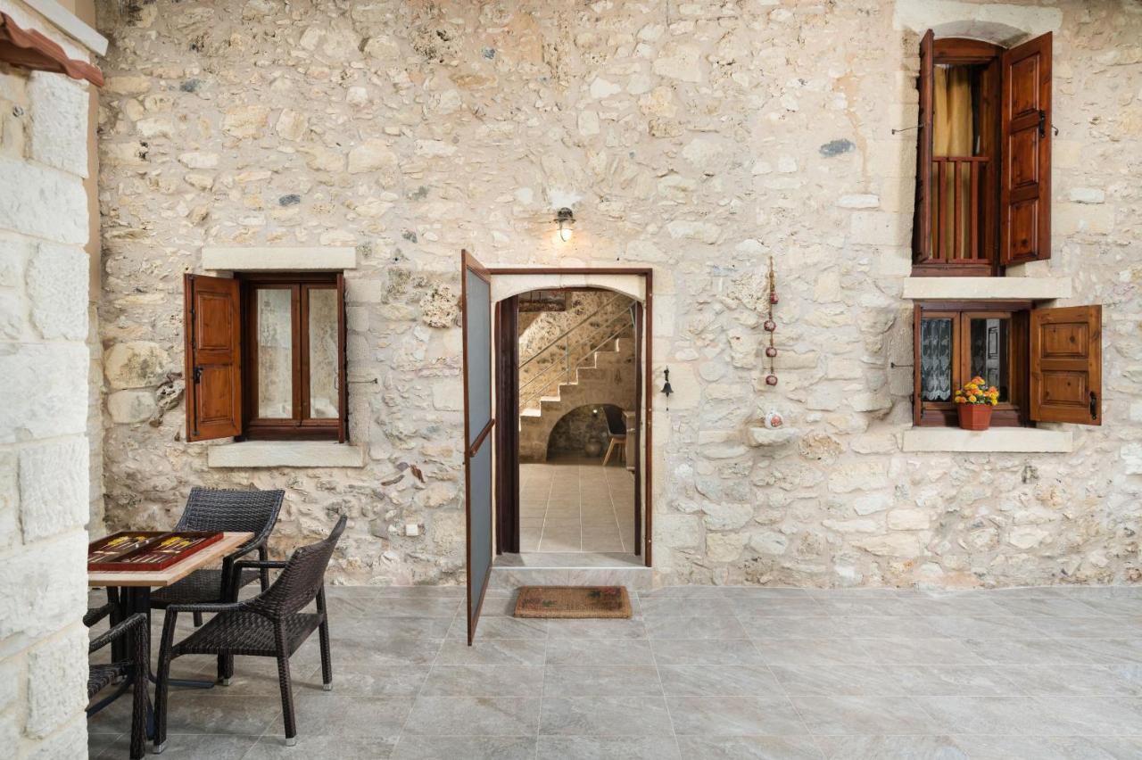 Pagonas Traditional House Mourion  Luaran gambar