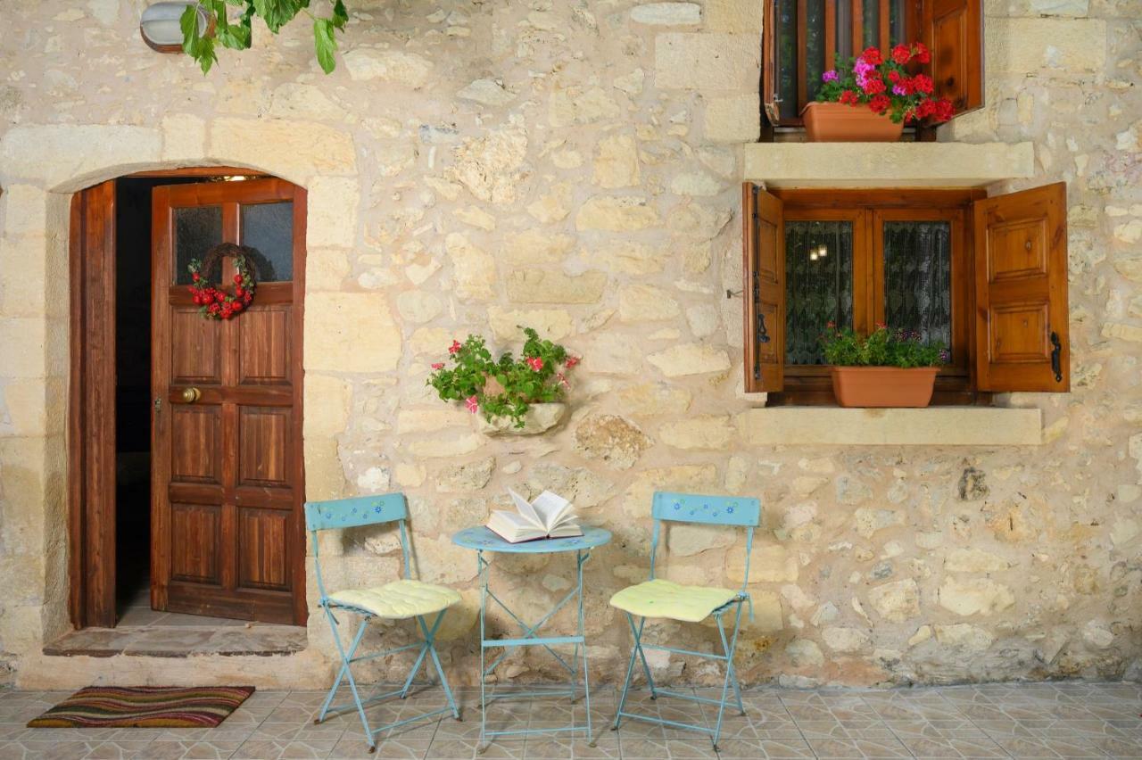 Pagonas Traditional House Mourion  Luaran gambar