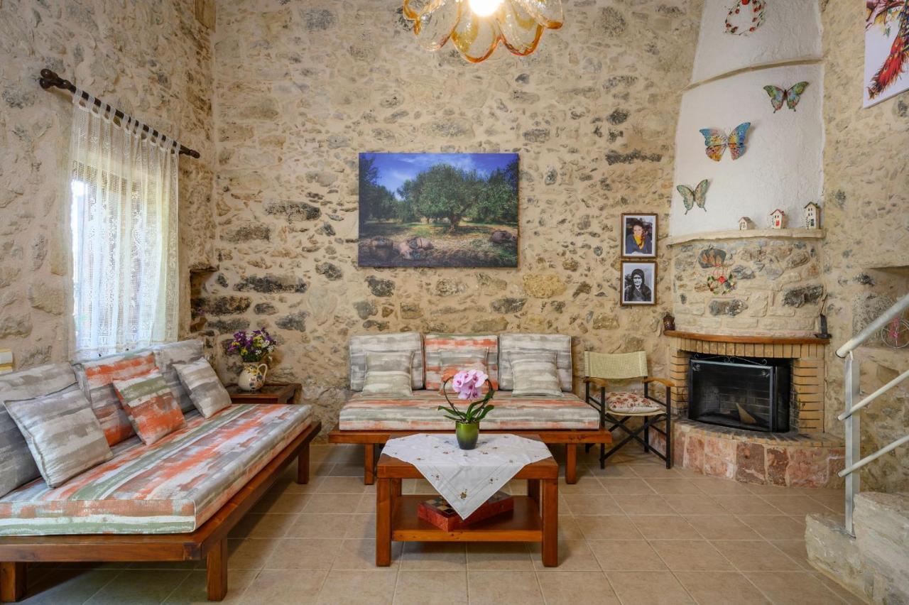 Pagonas Traditional House Mourion  Luaran gambar