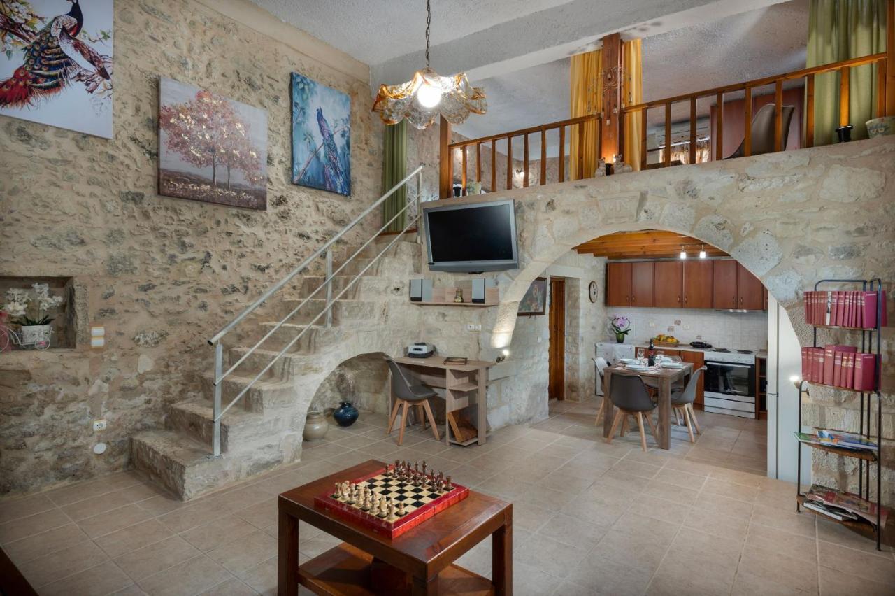 Pagonas Traditional House Mourion  Luaran gambar