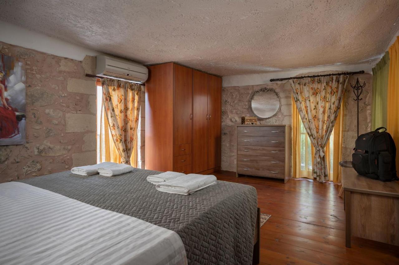 Pagonas Traditional House Mourion  Luaran gambar