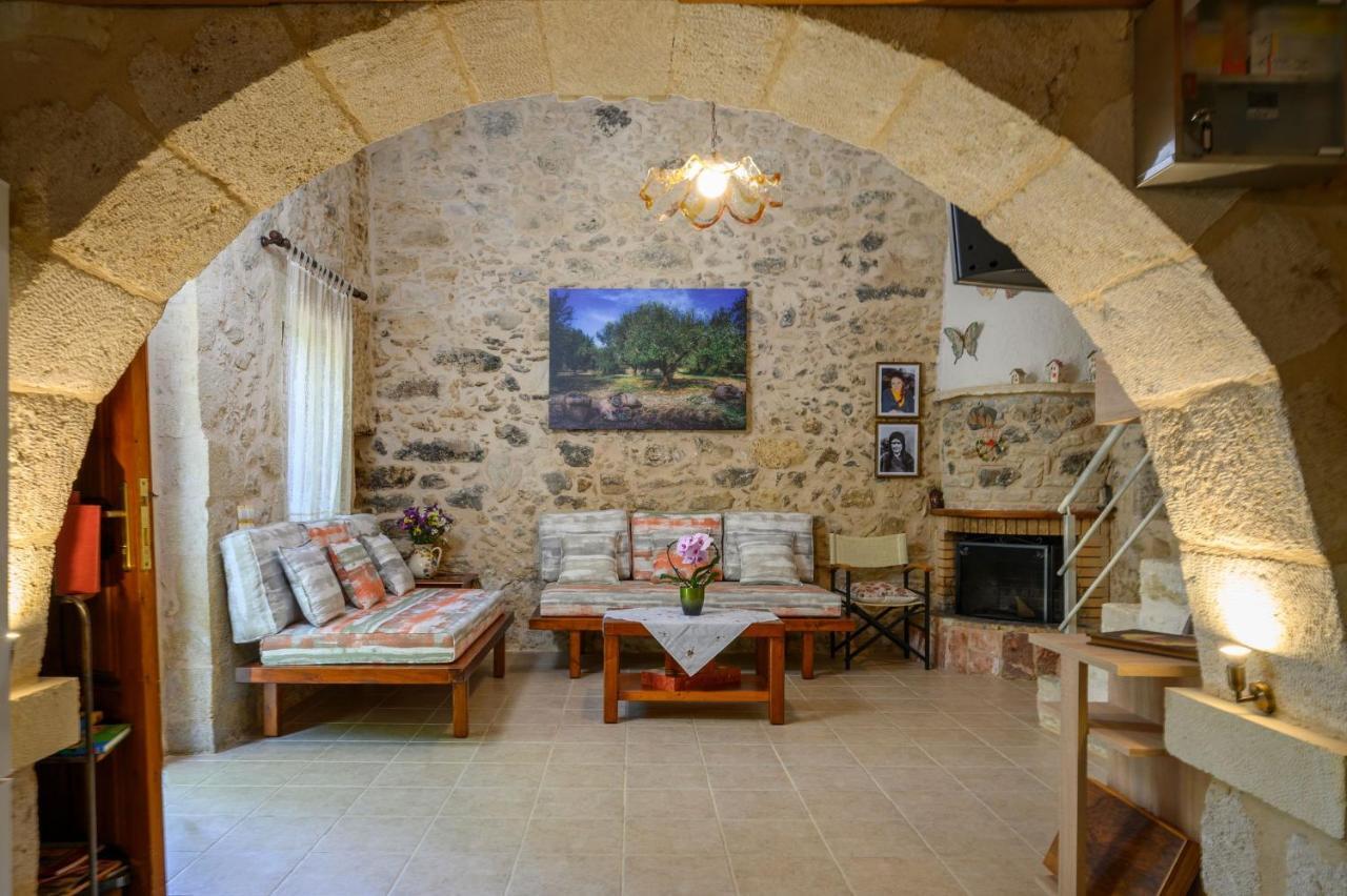 Pagonas Traditional House Mourion  Luaran gambar