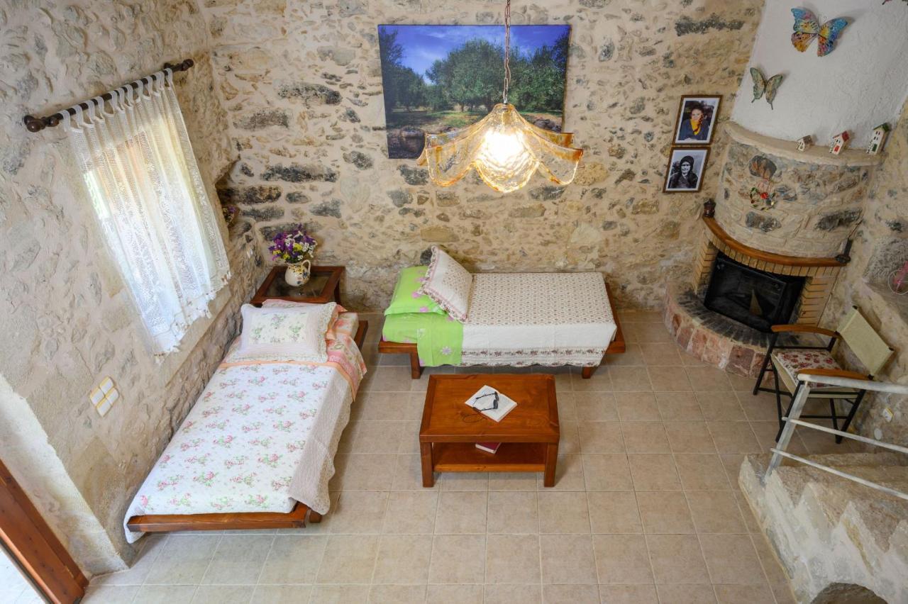 Pagonas Traditional House Mourion  Luaran gambar